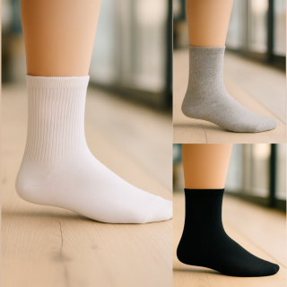 Chaussettes courtes unisexe SENNA en coton – visuel lifestyle tricolore (blanc, gris, noir) – VPC Mania grossiste